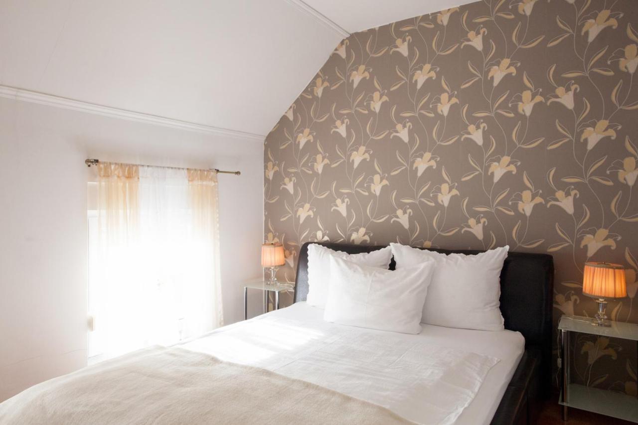 Vila Rosa Vukovar Bed & Breakfast Eksteriør bilde